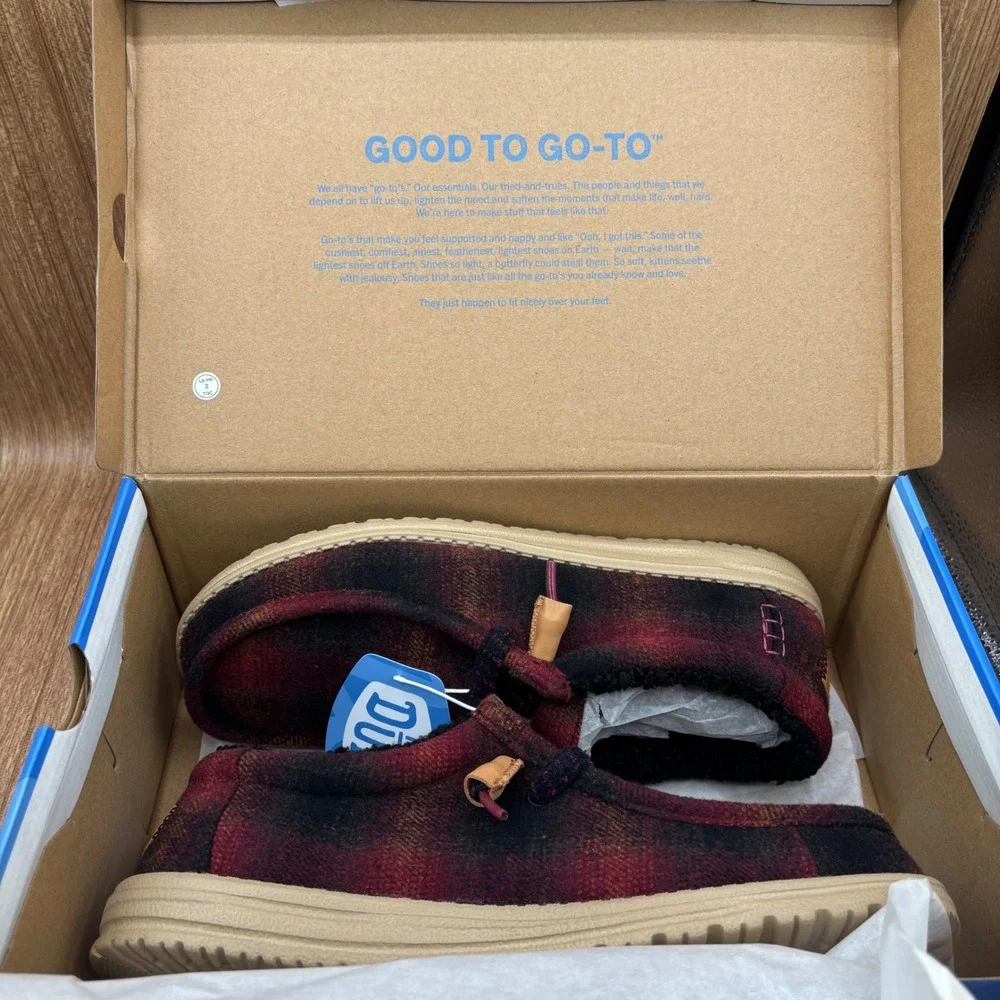 Hey Dude Wally Cozy Plaid‎ Mens Size 11 Red Black Buffalo Check Moccasins NEW